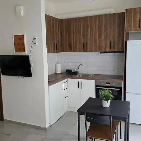 Mini 7 Apartment Patras